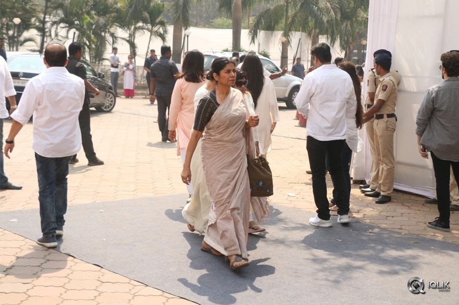 Celebs-Condolence-To-Sridevi-At-Mumbai